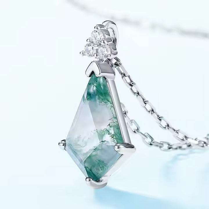 Elegant Green Moss Agate Kite Pendant in 925 Sterling Silver