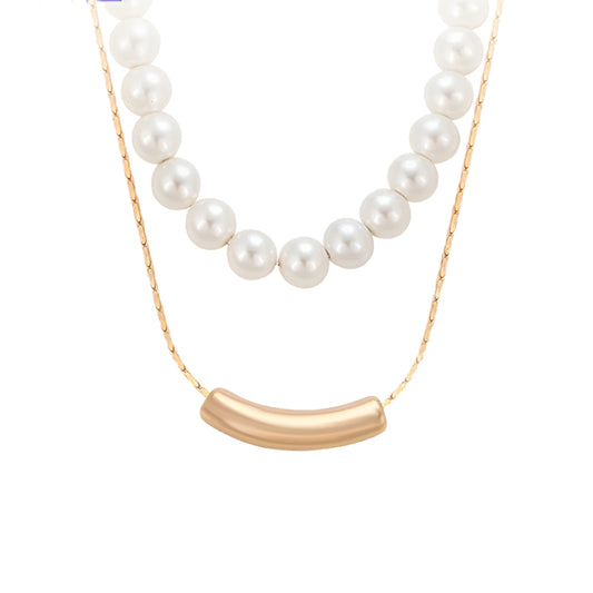 Layered Pearl and Gold Necklace – Elegant and Minimalist